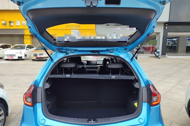 Used Geely Auto Vision X3 2021 PRO 1.5L CVT Deluxe Model Trunk