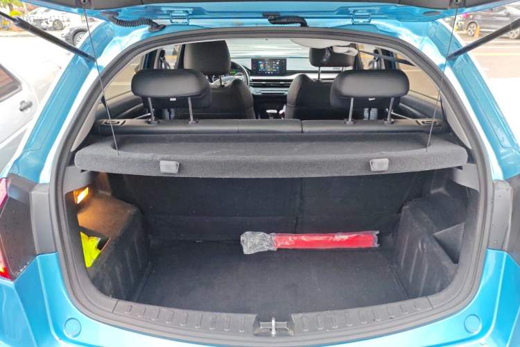 Used Geely Auto Vision X3 2021 PRO 1.5L CVT Deluxe Model Trunk