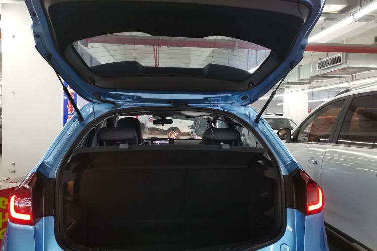 Used Geely Auto Vision X3 2021 PRO 1.5L CVT Deluxe Model Trunk