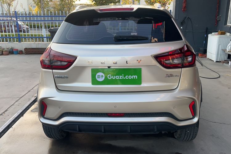 Used Geely Auto Vision X3 2021 PRO 1.5L CVT Deluxe Model Exterior 4