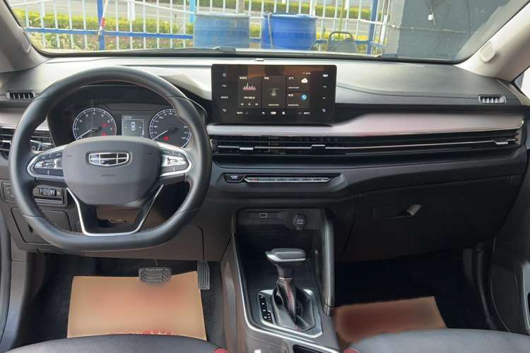 Used Geely Auto Vision X3 2021 PRO 1.5L CVT Deluxe Model Interior 3