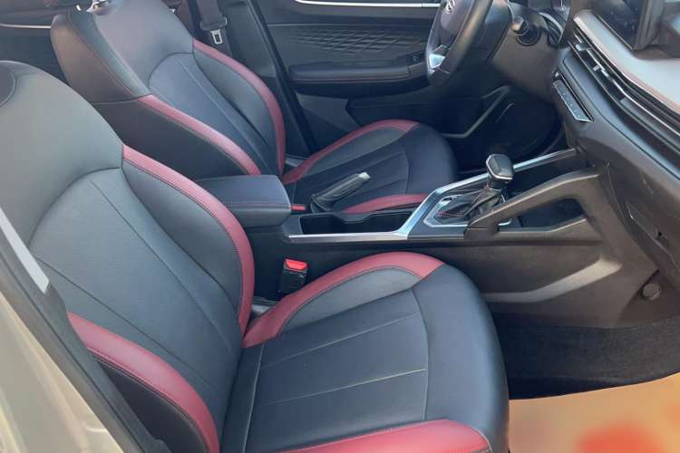 Used Geely Auto Vision X3 2021 PRO 1.5L CVT Deluxe Model Interior 4