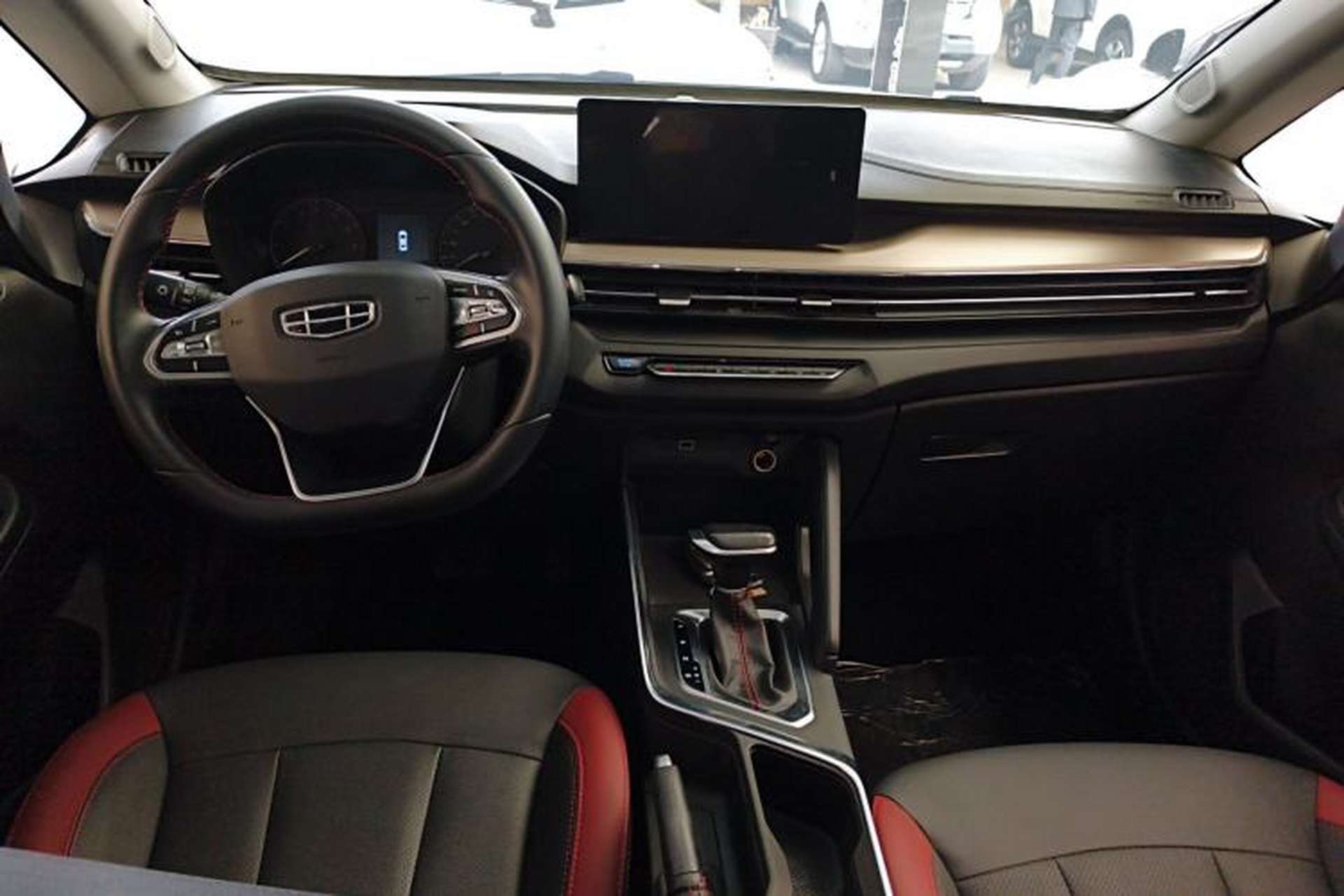 Used Geely Auto Vision X3 2021 PRO 1.5L CVT Deluxe Model Center Console