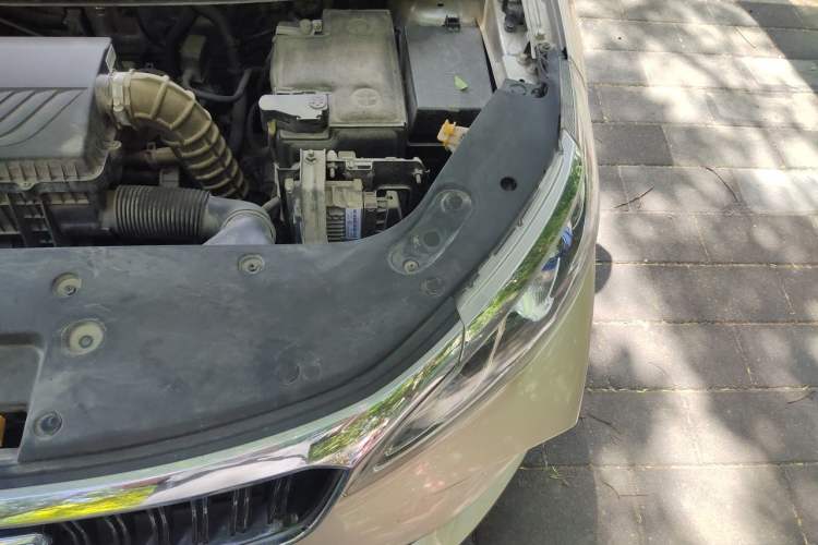 Used Geely Auto Vision X3 2021 PRO 1.5L CVT Deluxe Model Engine Bay Left
