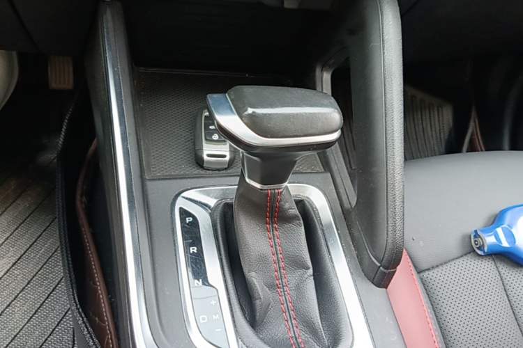 Used Geely Auto Vision X3 2021 PRO 1.5L CVT Deluxe Model Gear Lever