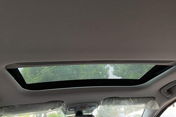 Used Geely Auto Vision X3 2021 PRO 1.5L CVT Deluxe Model Headliner