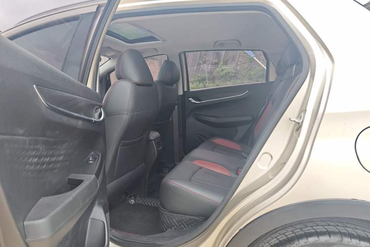 Used Geely Auto Vision X3 2021 PRO 1.5L CVT Deluxe Model Interior 3
