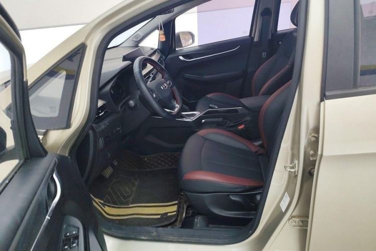 Used Geely Auto Vision X3 2021 PRO 1.5L CVT Deluxe Model Interior 3