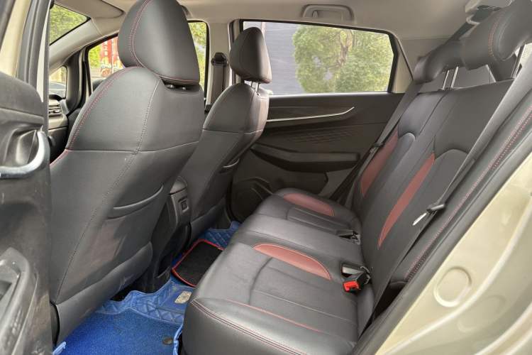 Used Geely Auto Vision X3 2021 PRO 1.5L CVT Deluxe Model Interior 4