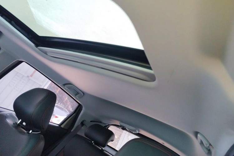 Used Geely Auto Vision X3 2021 PRO 1.5L CVT Deluxe Model Interior 4