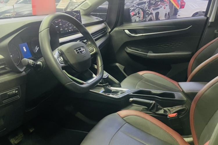 Used Geely Auto Vision X3 2021 PRO 1.5L CVT Deluxe Model Interior 4