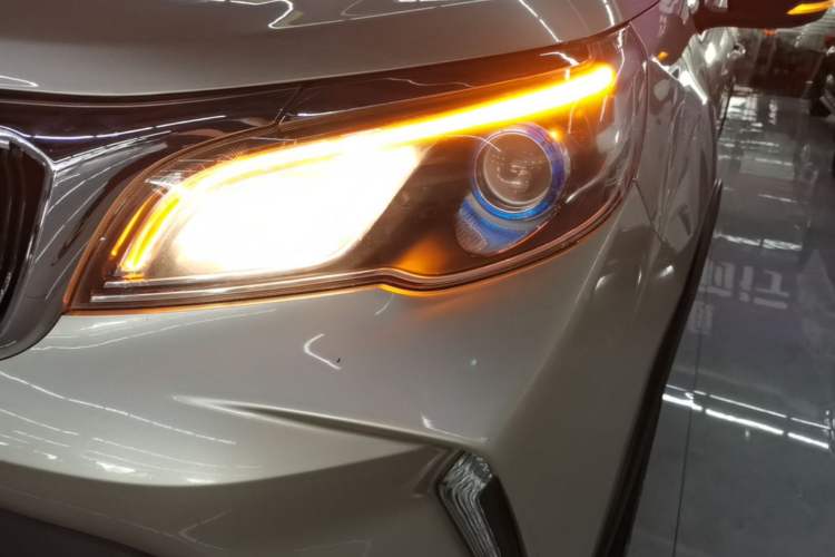Used Geely Auto Vision X3 2021 PRO 1.5L CVT Deluxe Model Left Front Headlight