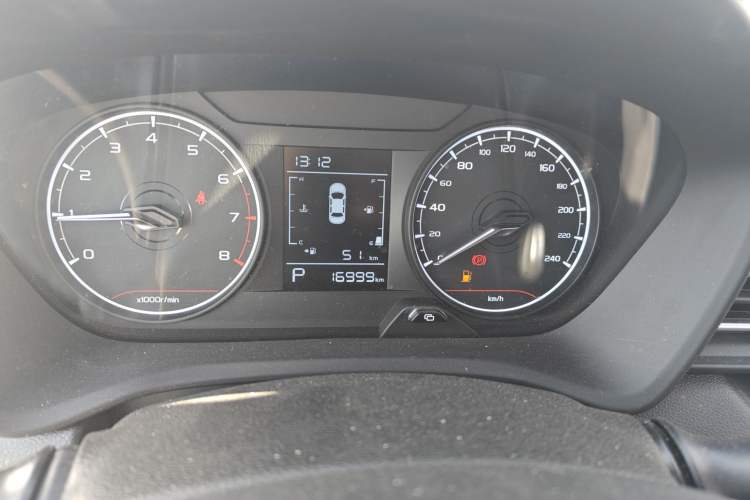 Used Geely Auto Vision X3 2021 PRO 1.5L CVT Deluxe Model Odometer Close Up