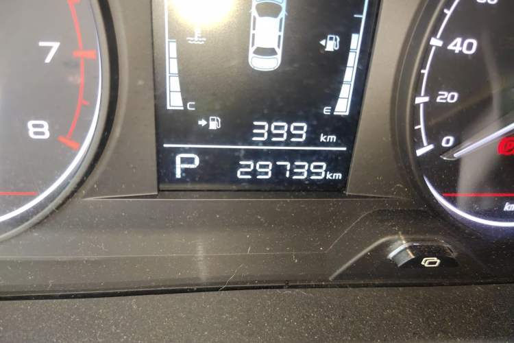 Used Geely Auto Vision X3 2021 PRO 1.5L CVT Deluxe Model Odometer Close Up