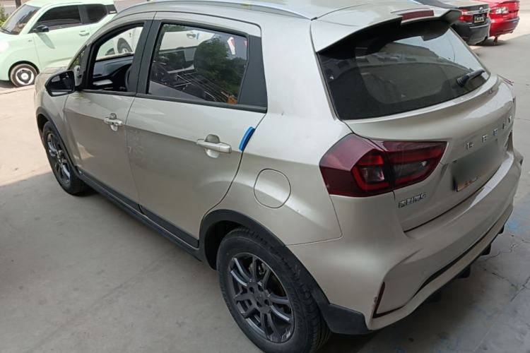 Used Geely Auto Vision X3 2021 PRO 1.5L CVT Deluxe Model Rear Left 45 Deg