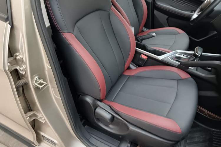 Used Geely Auto Vision X3 2021 PRO 1.5L CVT Deluxe Model Right Front Seat