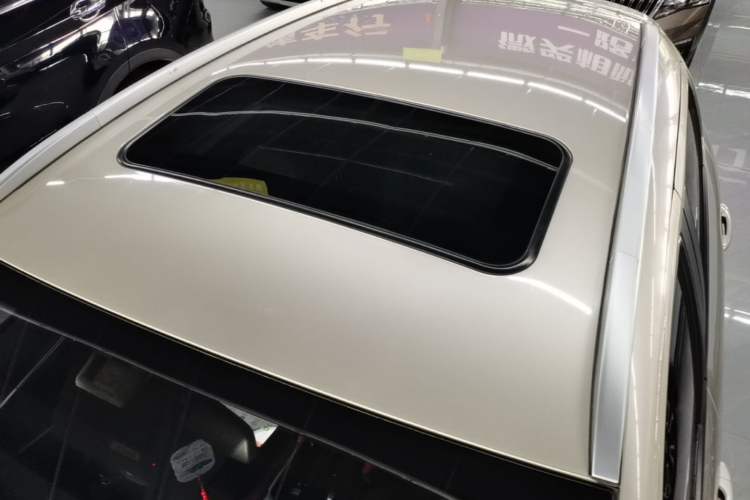 Used Geely Auto Vision X3 2021 PRO 1.5L CVT Deluxe Model Roof
