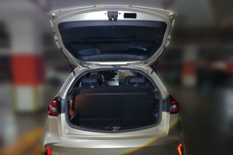 Used Geely Auto Vision X3 2021 PRO 1.5L CVT Deluxe Model Trunk