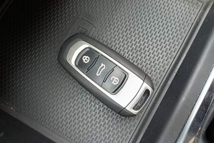Used Geely Auto Vision X3 2021 PRO 1.5L CVT Deluxe Model Vehicle Key