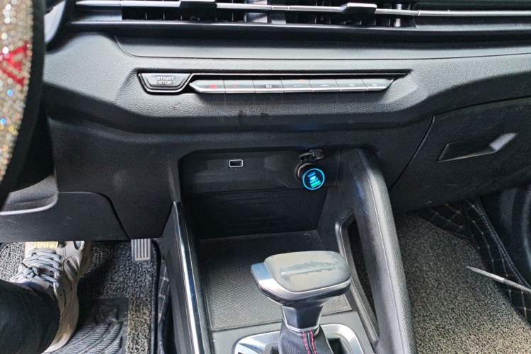 Used Geely Auto Vision X3 2021 PRO 1.5L CVT Deluxe Model Audio And AC Panel