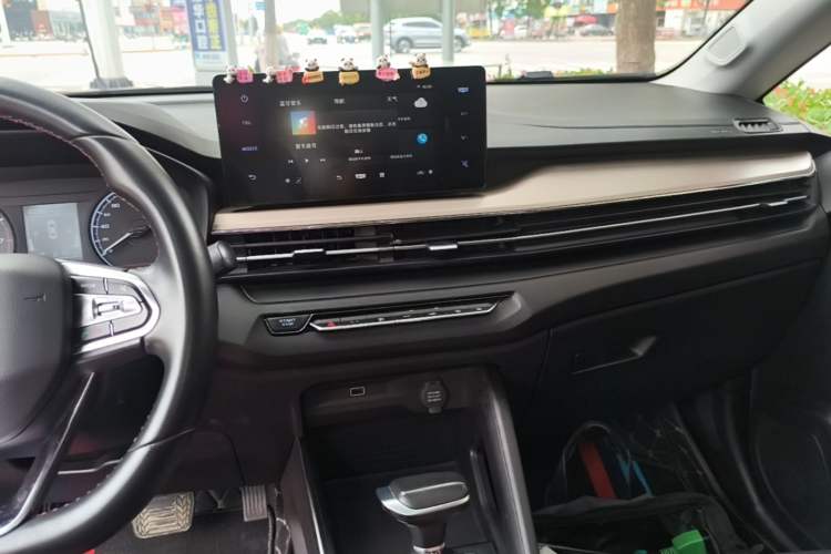 Used Geely Auto Vision X3 2021 PRO 1.5L CVT Deluxe Model Audio And AC Panel
