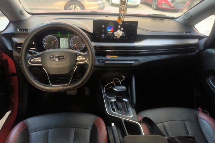Used Geely Auto Vision X3 2021 PRO 1.5L CVT Deluxe Model Center Console