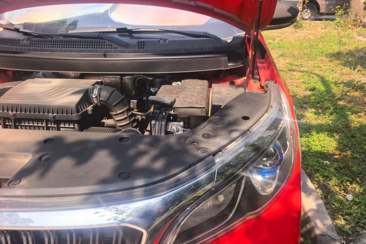 Used Geely Auto Vision X3 2021 PRO 1.5L CVT Deluxe Model Engine Bay Left