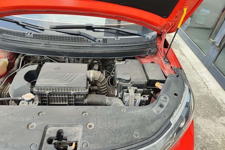 Used Geely Auto Vision X3 2021 PRO 1.5L CVT Deluxe Model Engine Bay Left