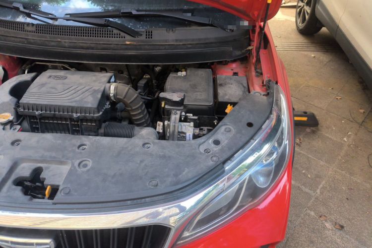 Used Geely Auto Vision X3 2021 PRO 1.5L CVT Deluxe Model Engine Bay Left