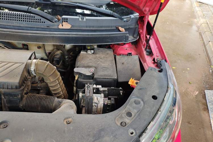 Used Geely Auto Vision X3 2021 PRO 1.5L CVT Deluxe Model Engine Bay Left