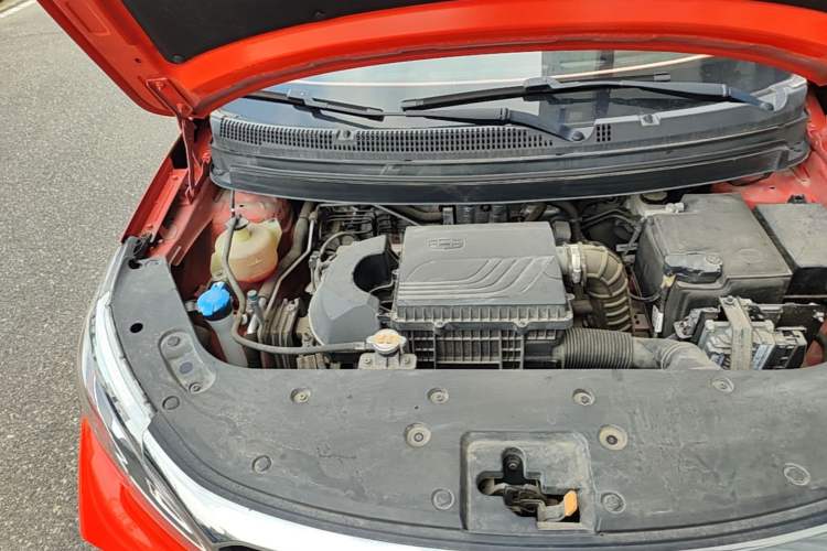 Used Geely Auto Vision X3 2021 PRO 1.5L CVT Deluxe Model Engine Bay Right