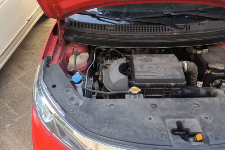 Used Geely Auto Vision X3 2021 PRO 1.5L CVT Deluxe Model Engine Bay Right