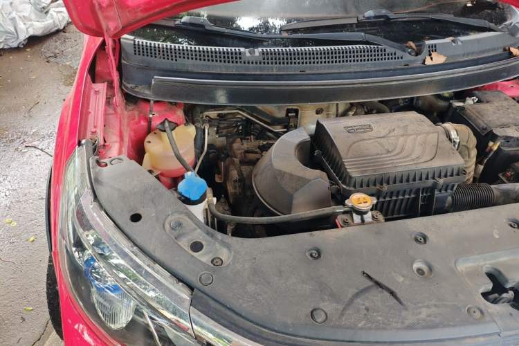 Used Geely Auto Vision X3 2021 PRO 1.5L CVT Deluxe Model Engine Bay Right