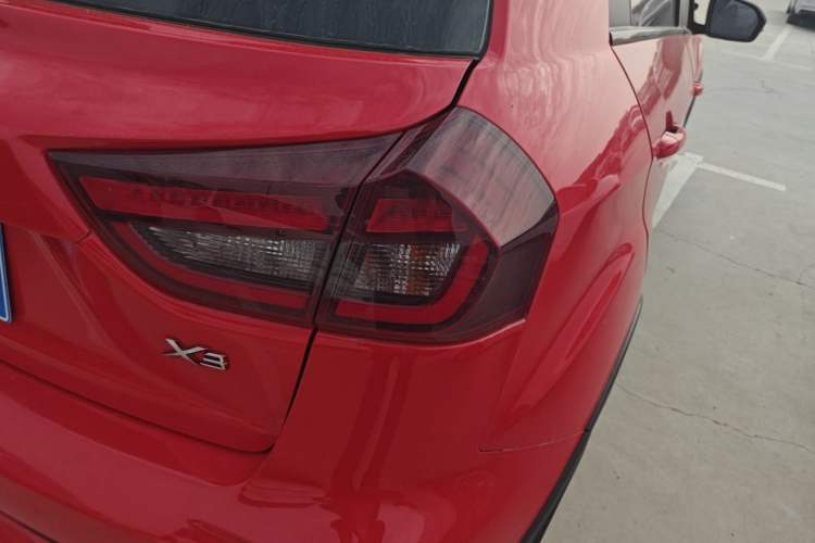 Used Geely Auto Vision X3 2021 PRO 1.5L CVT Deluxe Model Exterior 1