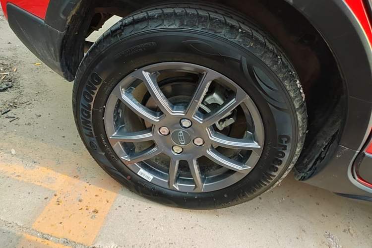 Used Geely Auto Vision X3 2021 PRO 1.5L CVT Deluxe Model Exterior 5