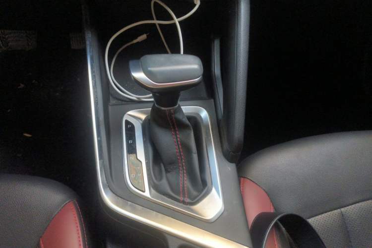 Used Geely Auto Vision X3 2021 PRO 1.5L CVT Deluxe Model Gear Lever