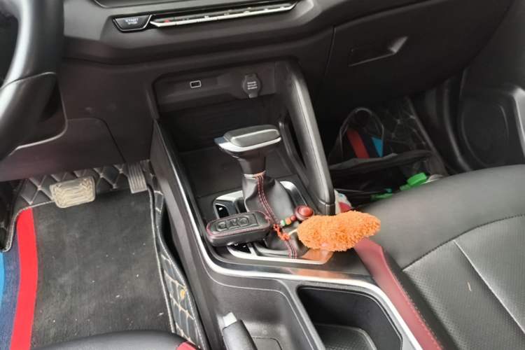 Used Geely Auto Vision X3 2021 PRO 1.5L CVT Deluxe Model Gear Lever