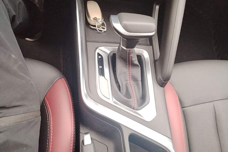 Used Geely Auto Vision X3 2021 PRO 1.5L CVT Deluxe Model Gear Lever