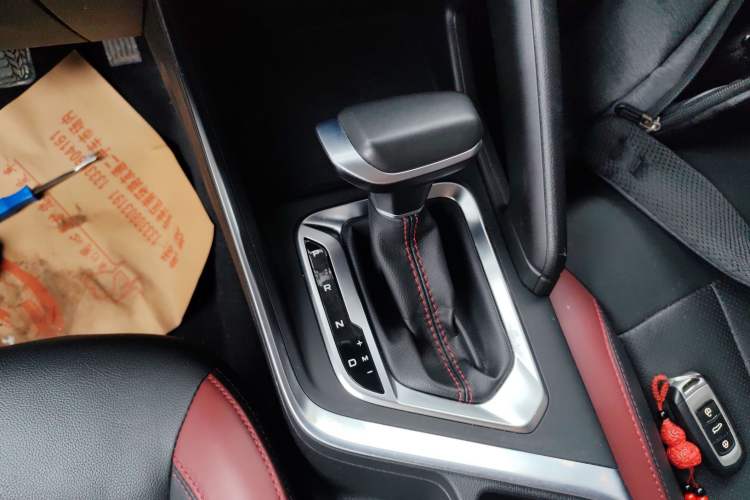 Used Geely Auto Vision X3 2021 PRO 1.5L CVT Deluxe Model Gear Lever