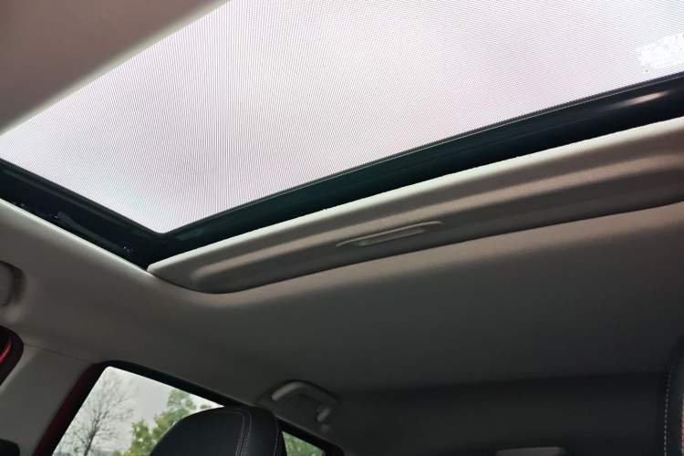 Used Geely Auto Vision X3 2021 PRO 1.5L CVT Deluxe Model Headliner