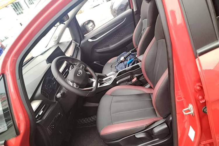 Used Geely Auto Vision X3 2021 PRO 1.5L CVT Deluxe Model Left Front Seat