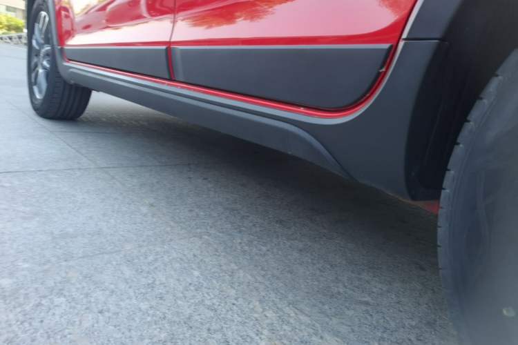Used Geely Auto Vision X3 2021 PRO 1.5L CVT Deluxe Model Left Side Sill