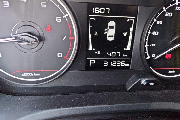Used Geely Auto Vision X3 2021 PRO 1.5L CVT Deluxe Model Odometer Close Up