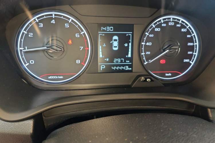 Used Geely Auto Vision X3 2021 PRO 1.5L CVT Deluxe Model Odometer Close Up
