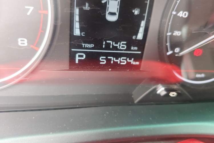 Used Geely Auto Vision X3 2021 PRO 1.5L CVT Deluxe Model Odometer Close Up