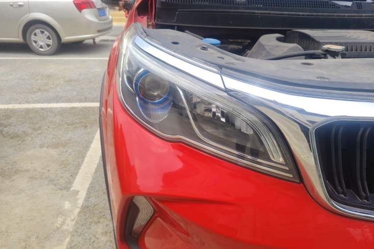 Used Geely Auto Vision X3 2021 PRO 1.5L CVT Deluxe Model Right Front Headlight