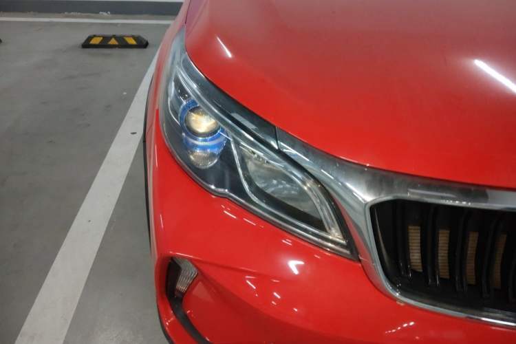Used Geely Auto Vision X3 2021 PRO 1.5L CVT Deluxe Model Right Front Headlight
