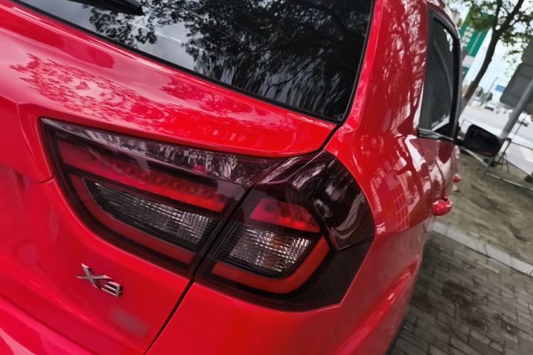 Used Geely Auto Vision X3 2021 PRO 1.5L CVT Deluxe Model Right Rear Taillight