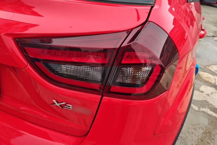 Used Geely Auto Vision X3 2021 PRO 1.5L CVT Deluxe Model Right Rear Taillight