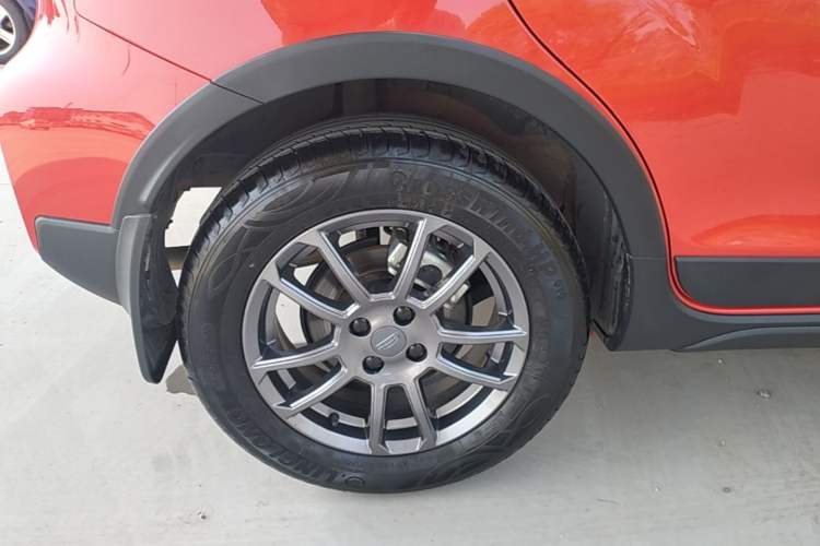 Used Geely Auto Vision X3 2021 PRO 1.5L CVT Deluxe Model Right Rear Wheel Hub